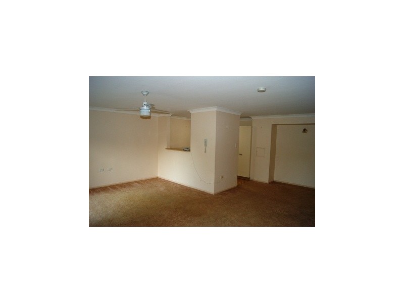 1/162 Prince Edward Parade, Scarborough QLD 4020