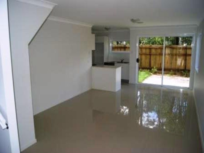 8/10 Veronica Court, Kallangur QLD 4503