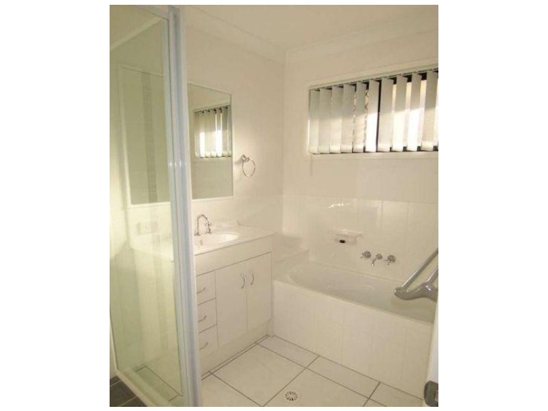 30 Grassdale Crescent, Morayfield QLD 4506