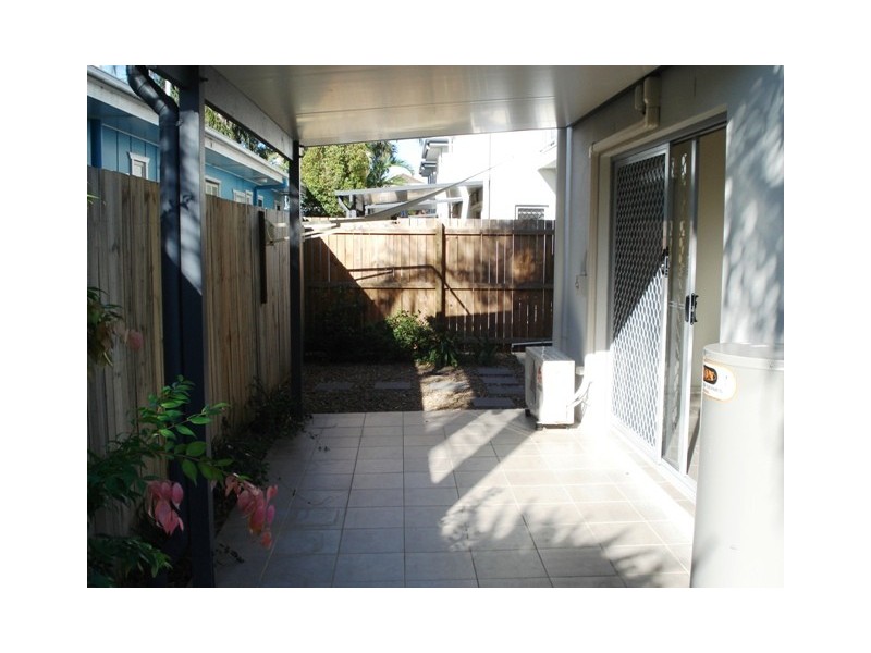 1/96 Turner Street, Scarborough QLD 4020