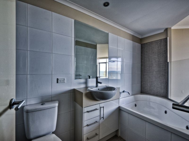 31/41-43 Marine Parade, Redcliffe QLD 4020