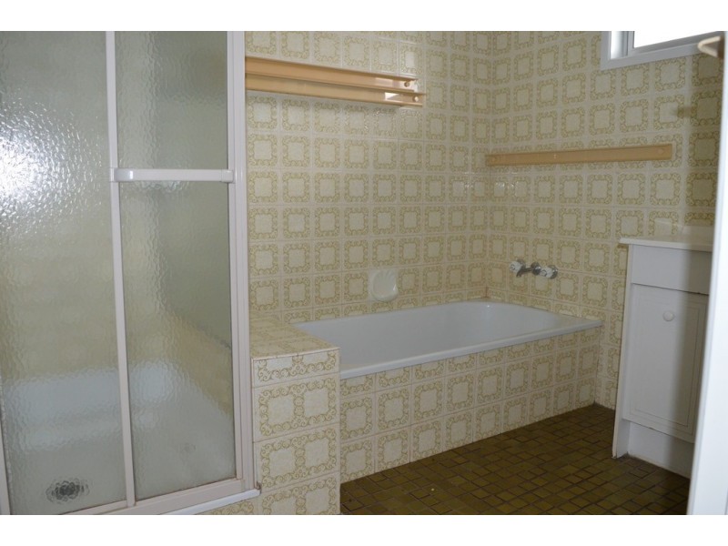 61 Jimbour Drive, Newtown QLD 4350