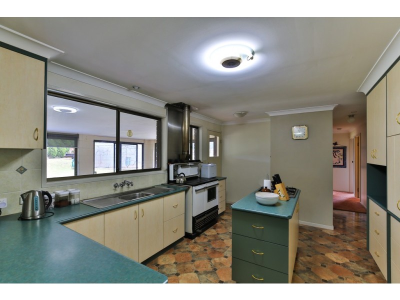 105 Wockner Road, Hampton QLD 4352