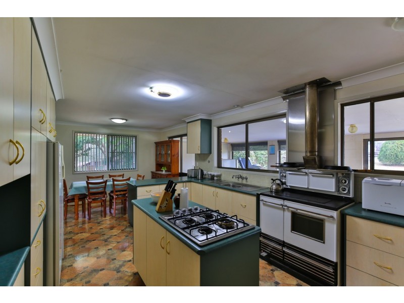 105 Wockner Road, Hampton QLD 4352