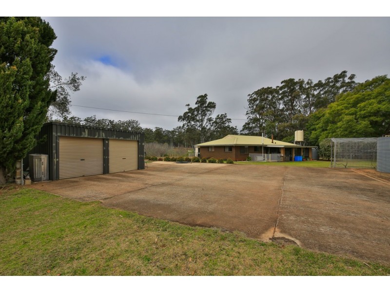 105 Wockner Road, Hampton QLD 4352