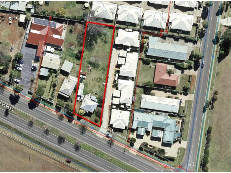 459 Bridge Street, Wilsonton QLD 4350