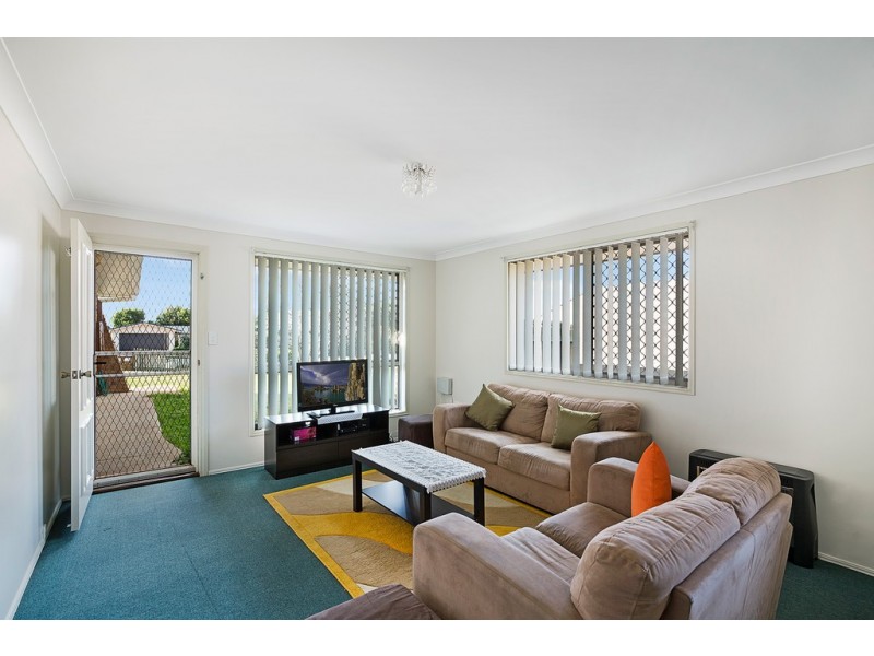 1 and 2/328 Spring Street, Kearneys Spring QLD 4350