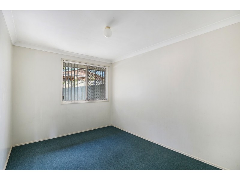 1 and 2/328 Spring Street, Kearneys Spring QLD 4350