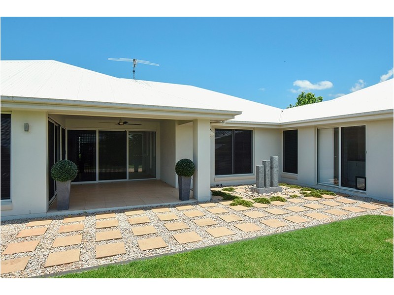 47 Nioka Drive, Highfields QLD 4352