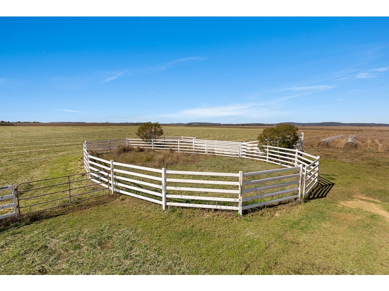 295 Umbiram Road, Wyreema QLD 4352