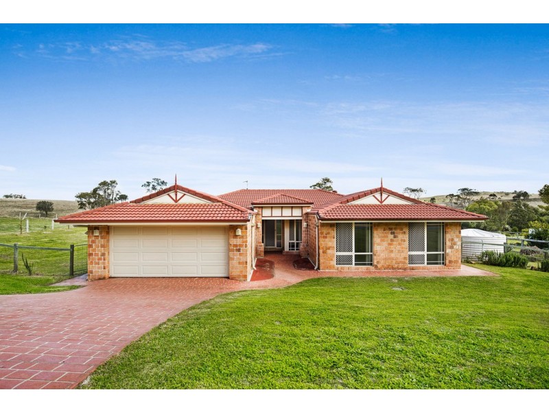 26 Windemere Drive, Hodgson Vale QLD 4352