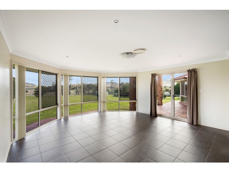 26 Windemere Drive, Hodgson Vale QLD 4352