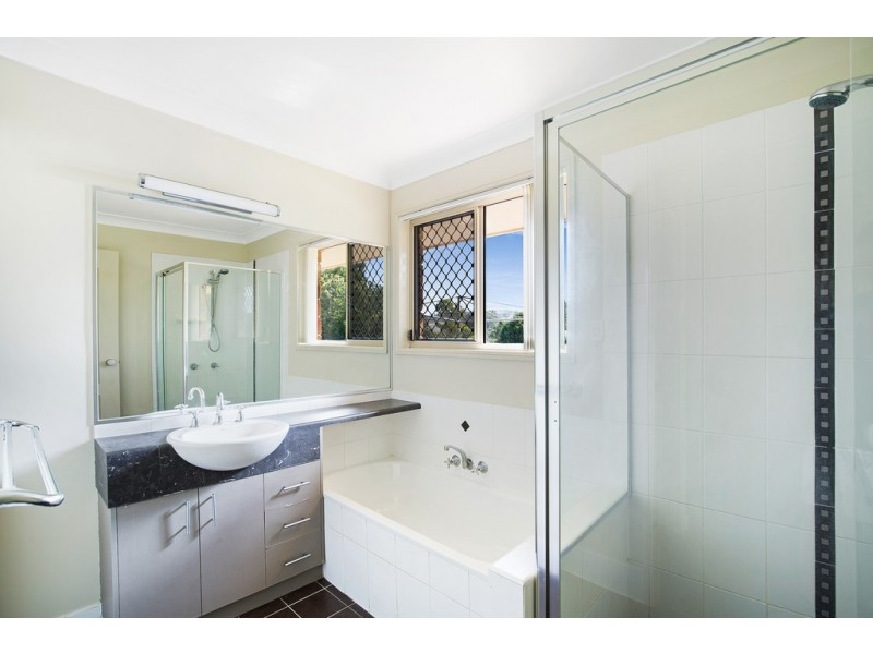 26 Windemere Drive, Hodgson Vale QLD 4352