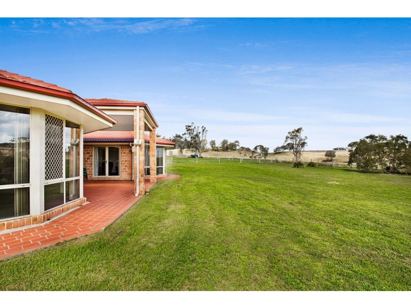 26 Windemere Drive, Hodgson Vale QLD 4352