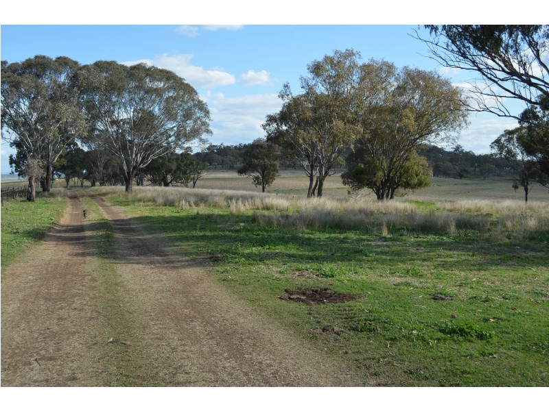 367 Baines Road, Headington Hill QLD 4361