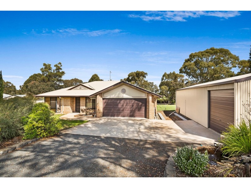 7 Karingal Court, Glenvale QLD 4350