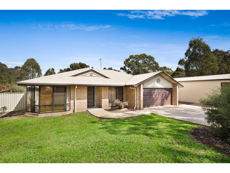 7 Karingal Court, Glenvale QLD 4350