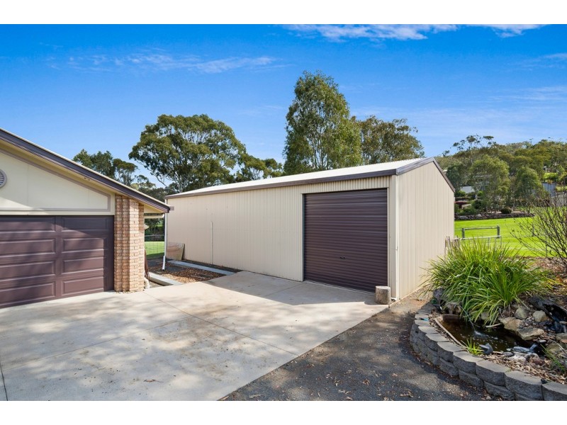 7 Karingal Court, Glenvale QLD 4350