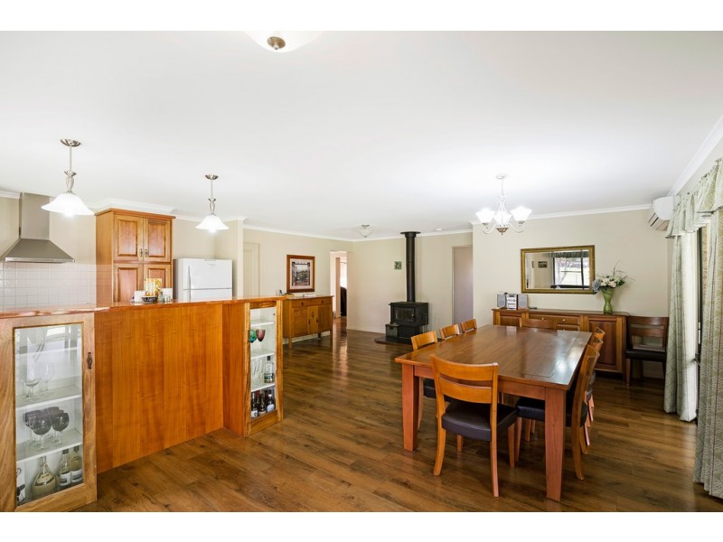 7 Karingal Court, Glenvale QLD 4350