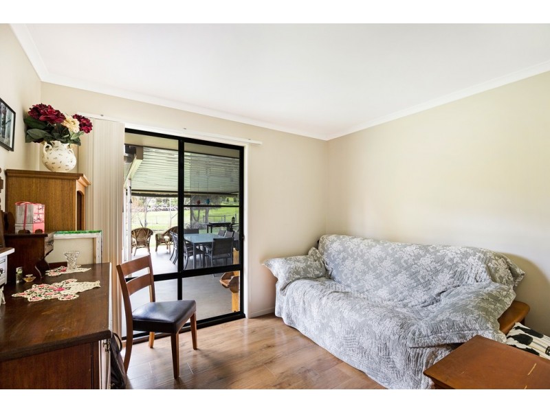 7 Karingal Court, Glenvale QLD 4350