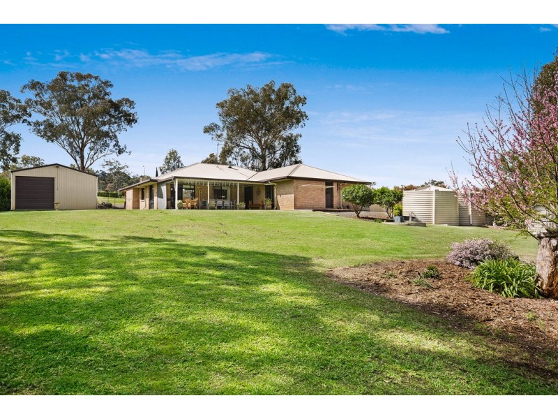 7 Karingal Court, Glenvale QLD 4350