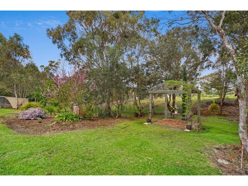 7 Karingal Court, Glenvale QLD 4350