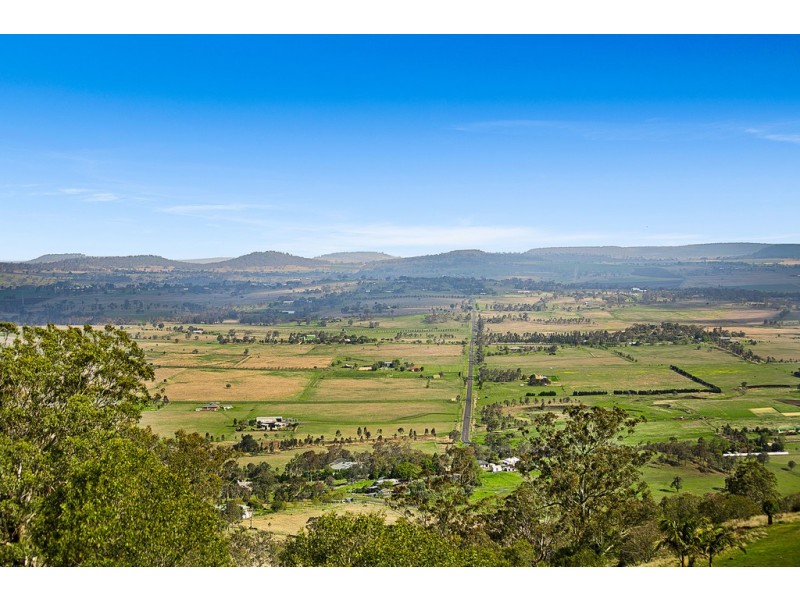 46 Panoramic Drive, Preston QLD 4352