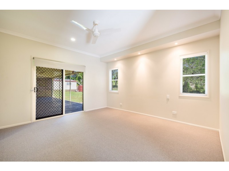 3 Woolmer Road, Highfields QLD 4352