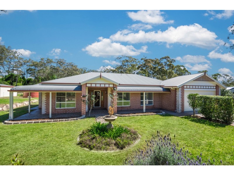 3 Woolmer Road, Highfields QLD 4352