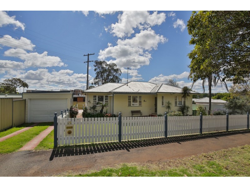 29 Diagonal Street, South Toowoomba QLD 4350