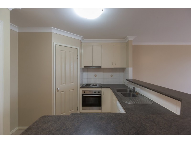 10 Cortess Street, Kearneys Spring QLD 4350