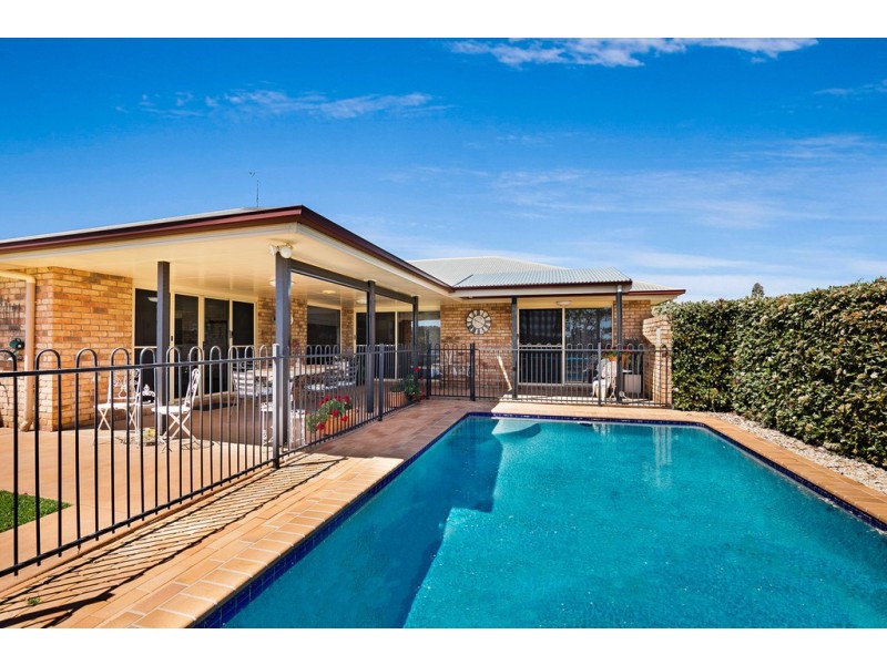 6 Roseburn Court, Torrington QLD 4350