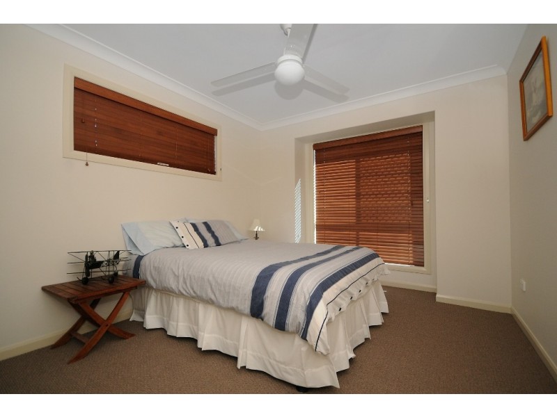 6 Campbell Drive, Highfields QLD 4352