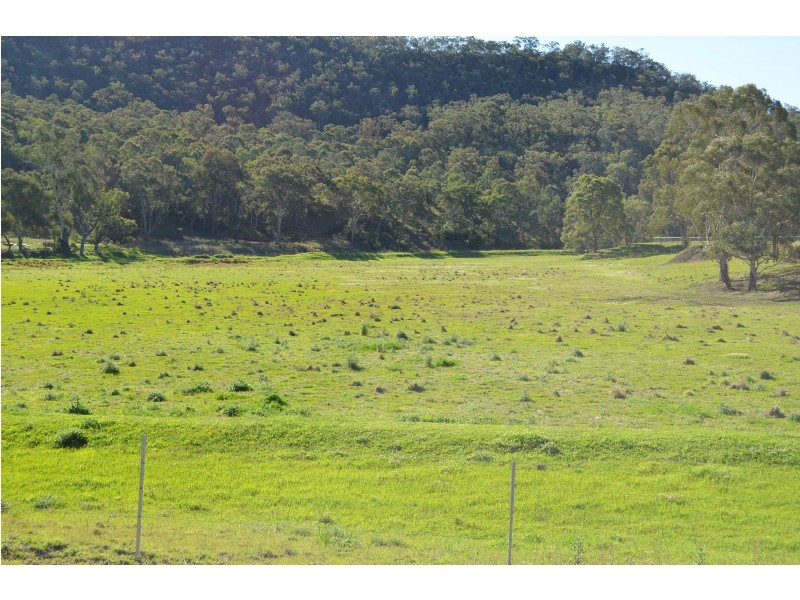 537 North Branch Road, Goomburra QLD 4362