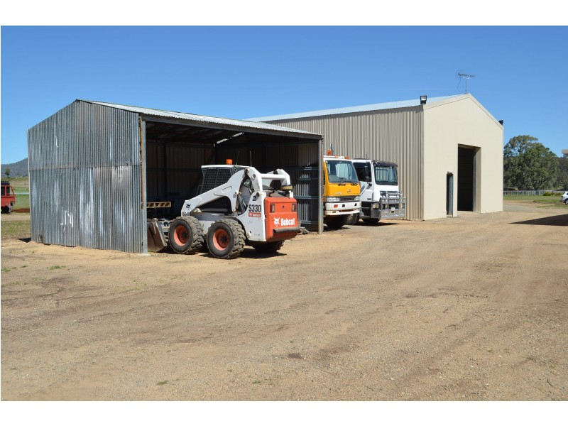 537 North Branch Road, Goomburra QLD 4362