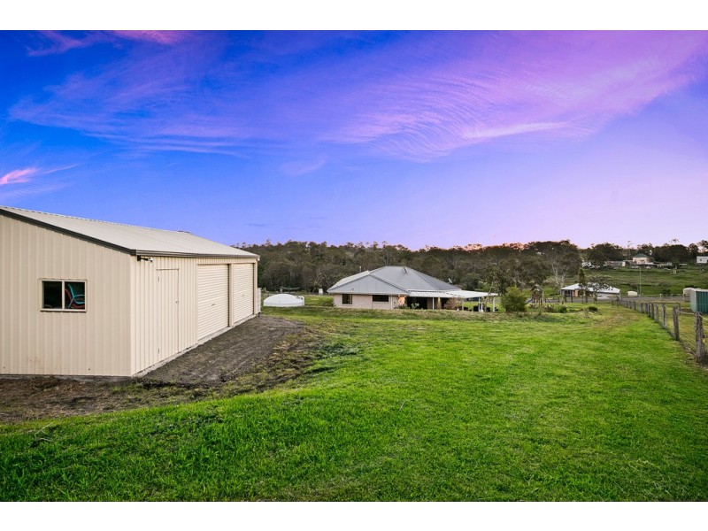 21 Settlers Drive, Gowrie Junction QLD 4352