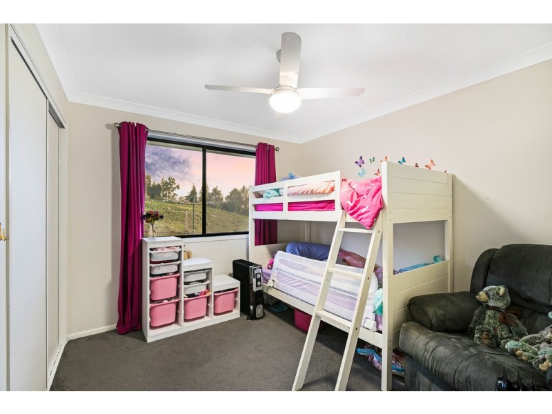 21 Settlers Drive, Gowrie Junction QLD 4352