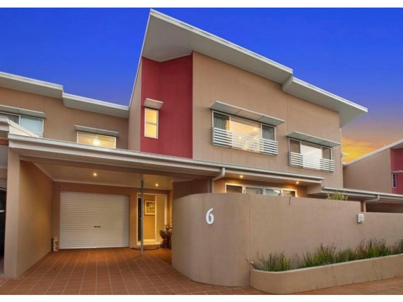 6/19B Gladstone Street, Newtown QLD 4350