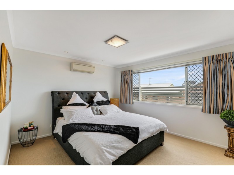6/19B Gladstone Street, Newtown QLD 4350