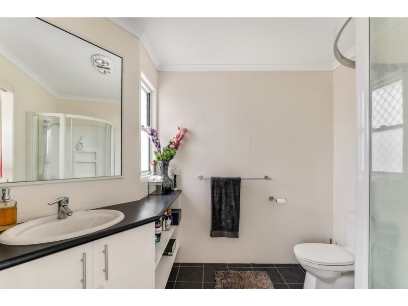 6/19B Gladstone Street, Newtown QLD 4350