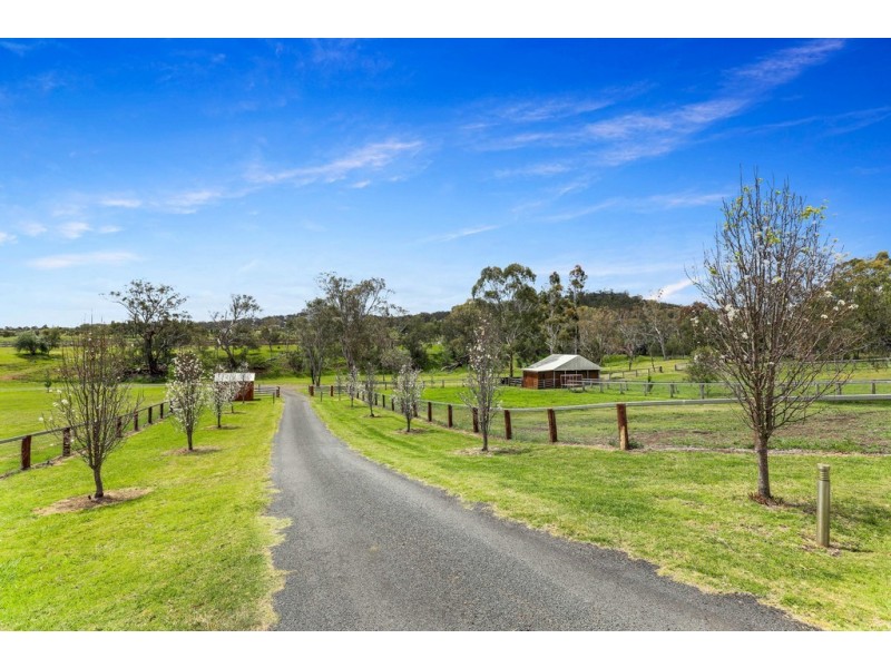18 Smith Creek Road, Vale View QLD 4352