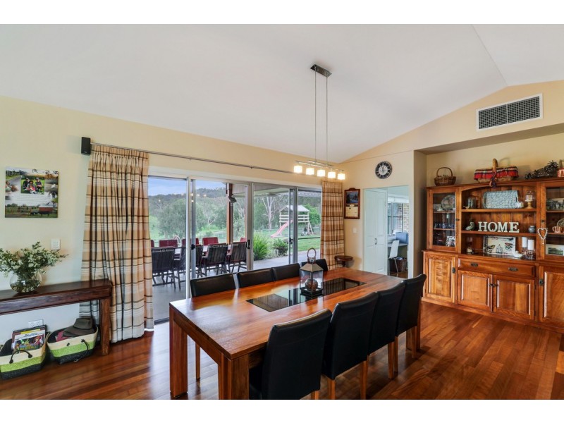 18 Smith Creek Road, Vale View QLD 4352