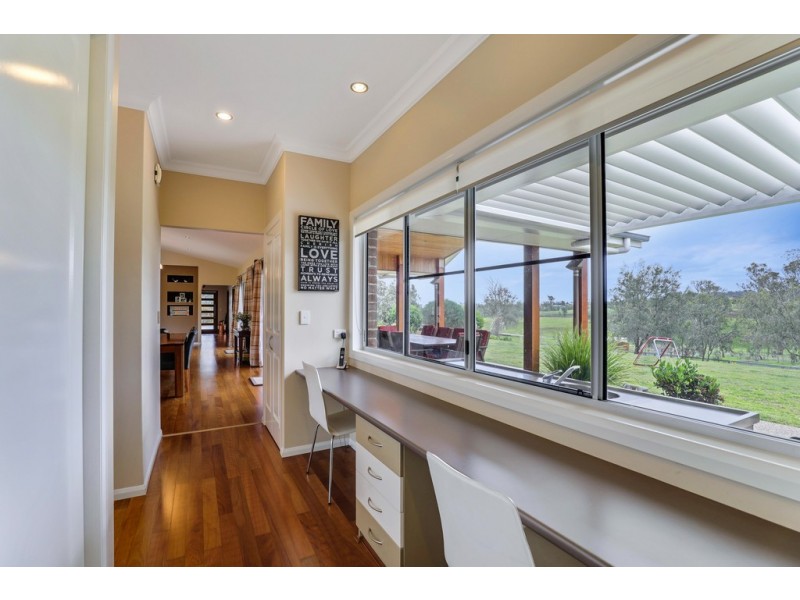 18 Smith Creek Road, Vale View QLD 4352