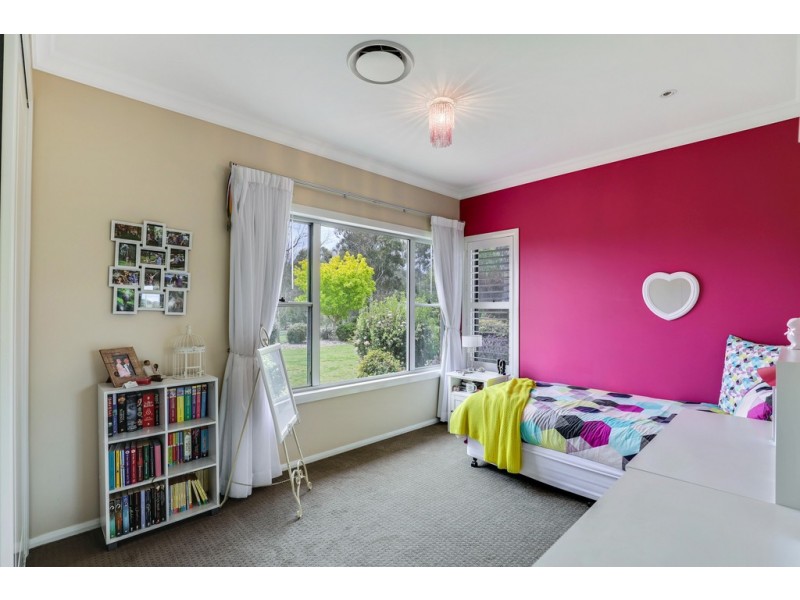 18 Smith Creek Road, Vale View QLD 4352