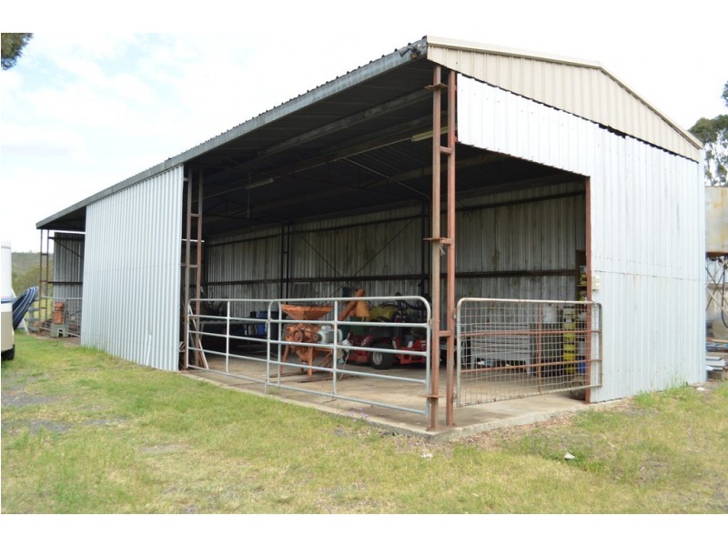 18 Smith Creek Road, Vale View QLD 4352