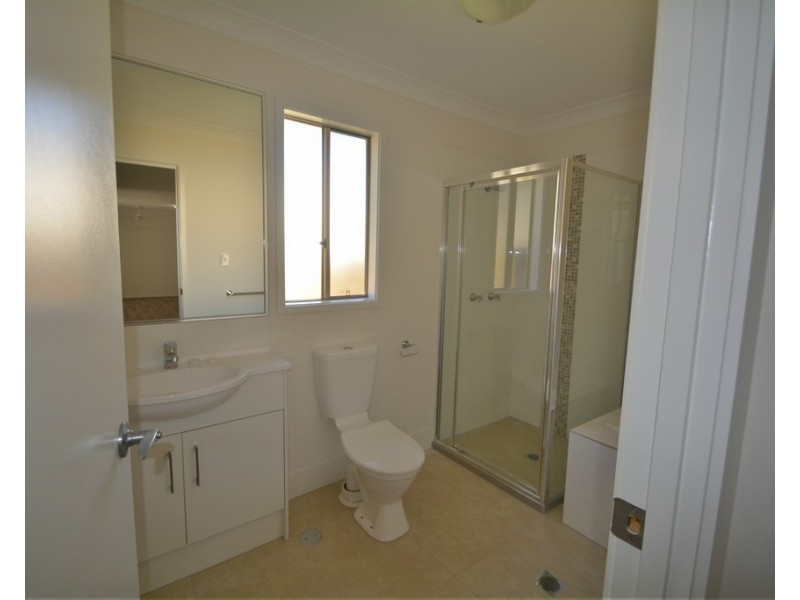 1/12 Carlin Street, Glenvale QLD 4350