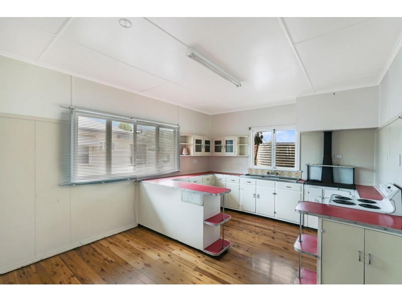 30 Farquharson Street, Harristown QLD 4350