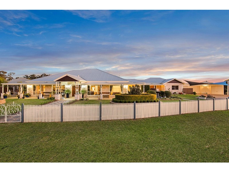21 Holly Avenue, Highfields QLD 4352