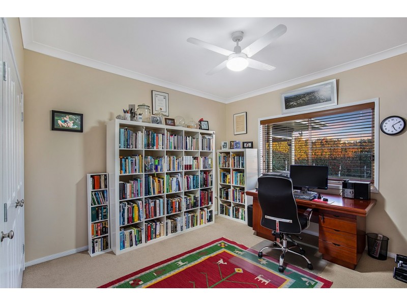 21 Holly Avenue, Highfields QLD 4352