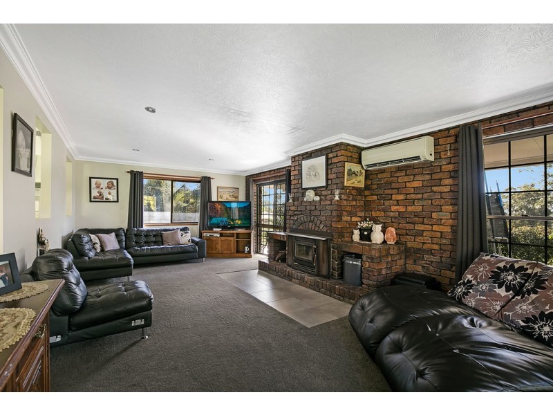 15 Hamblin Court, Mount Rascal QLD 4350